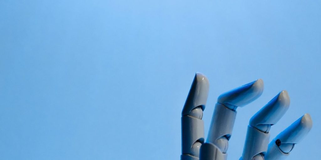 Advanced prompt engineering is now the control layer that makes production AI reliable, safe, and useful. This guide explains why precise prompts matter for mod...