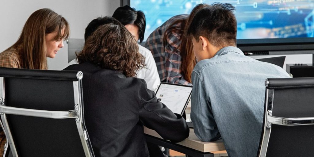 AI-powered learning platforms give developers a personalized, hands-on way to keep skills current in the fast-moving 2026 tech landscape. This article explains...