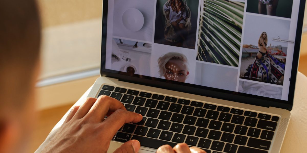 AI-powered discovery personalizes content suggestions, enhancing user experience and encouraging repeat visits.